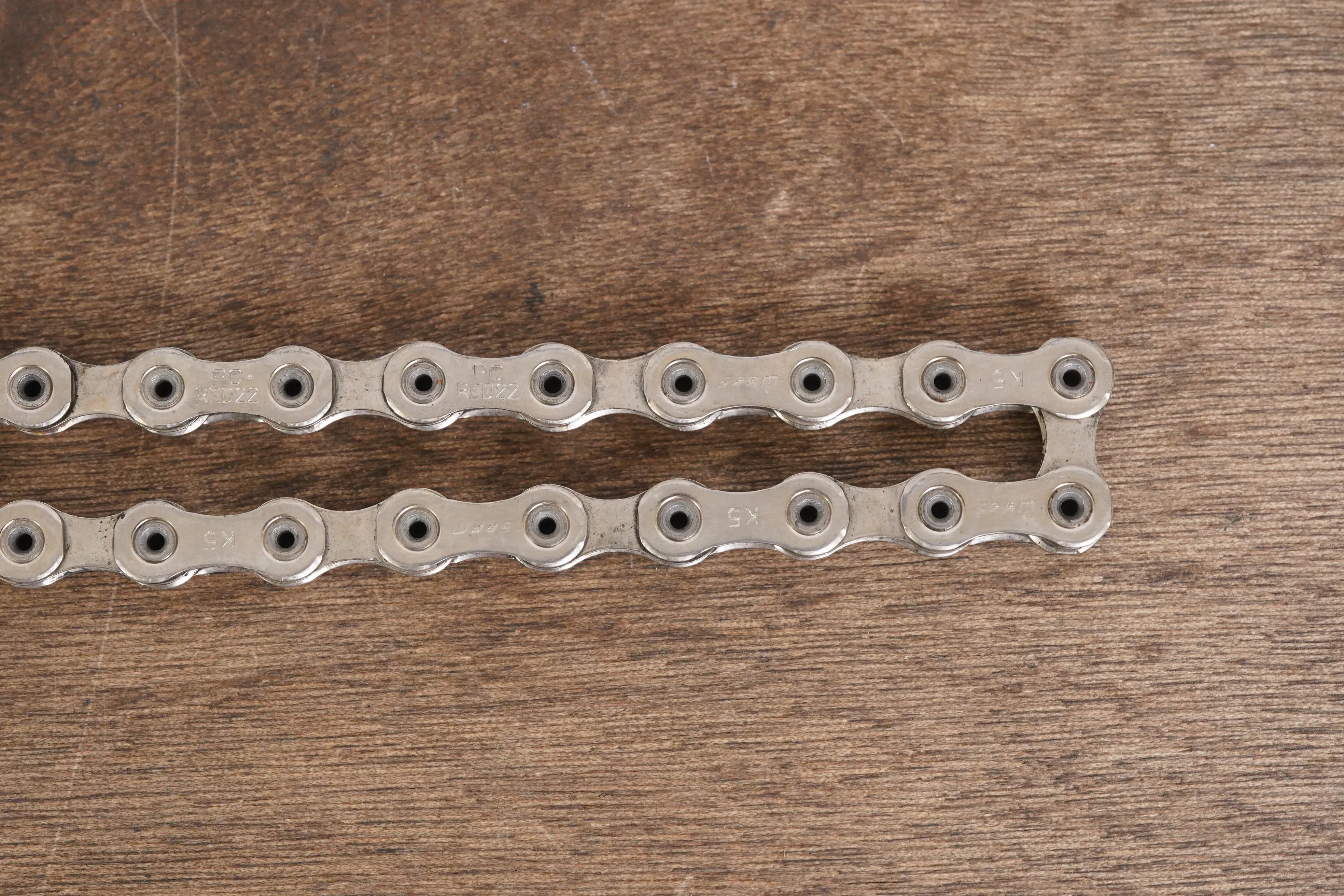 106L SRAM RED22 11 Speed Road Chain >75% Life Remaining 106 Links