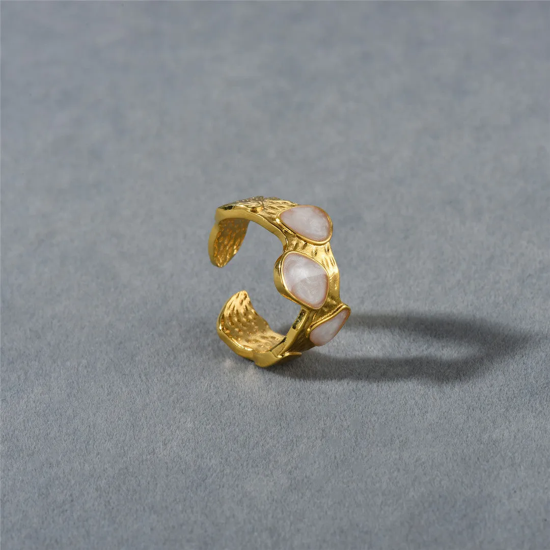 18K Gold Shell Ring