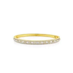 18K Yellow Gold 1.98ctw Round and Baguette Diamond Bangle Bracelet