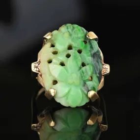 1930s Carved Floral Pierced Jade Ring in Gold