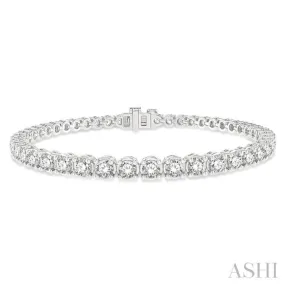 4 Ctw Round Cut Diamond Tennis Bracelet in 14K White Gold