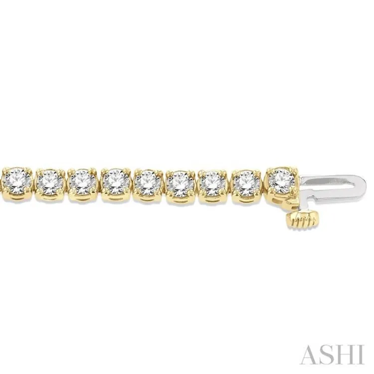 4 Ctw Round Cut Diamond Tennis Bracelet in 14K Yellow Gold