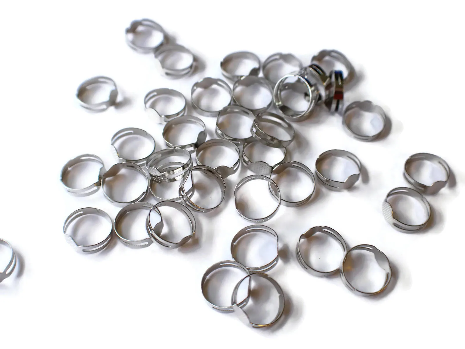 40 Silver Adjustable Ring Blanks Iron Ring Base with 8mm pad