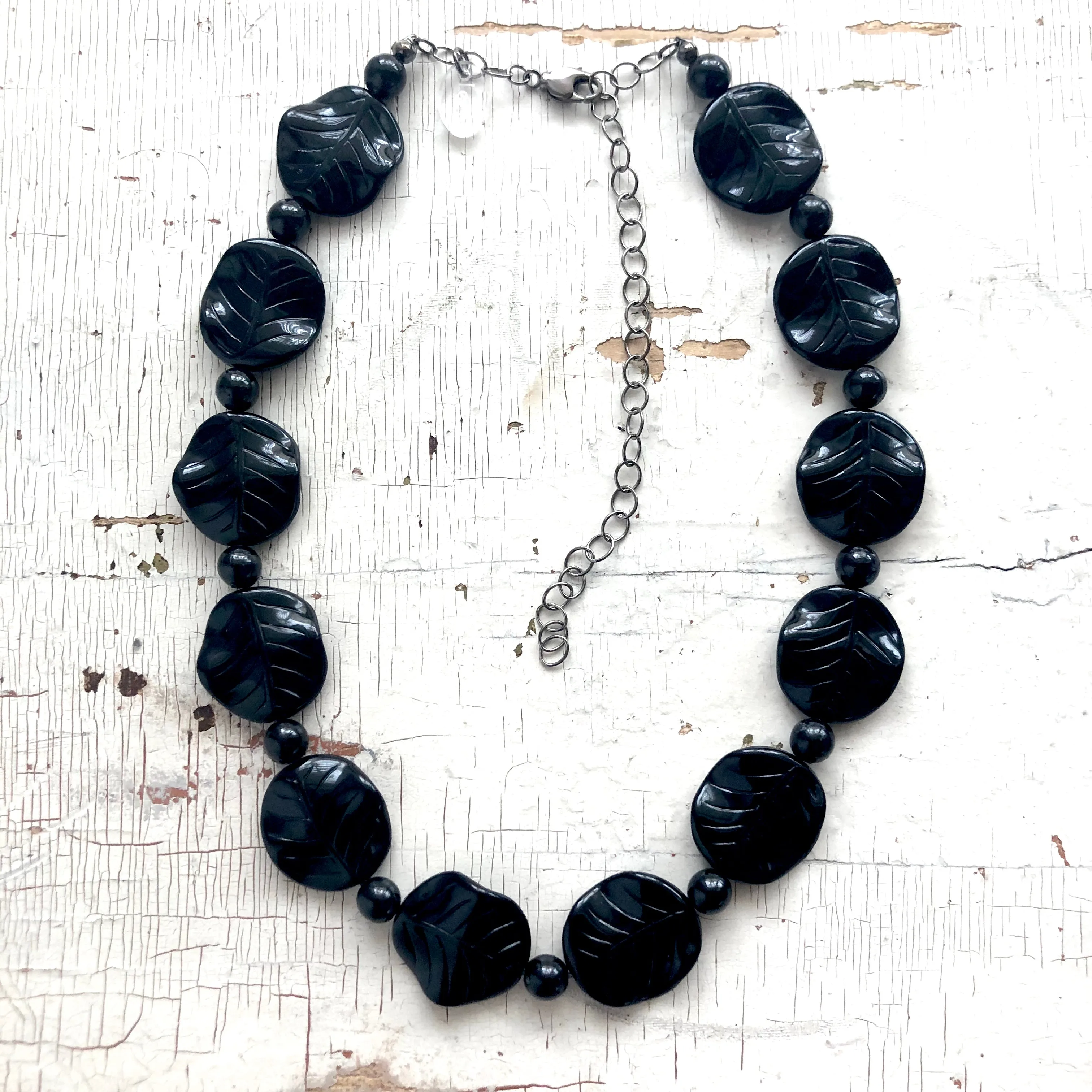 Black Carved Leaves Beaded Marco Necklace