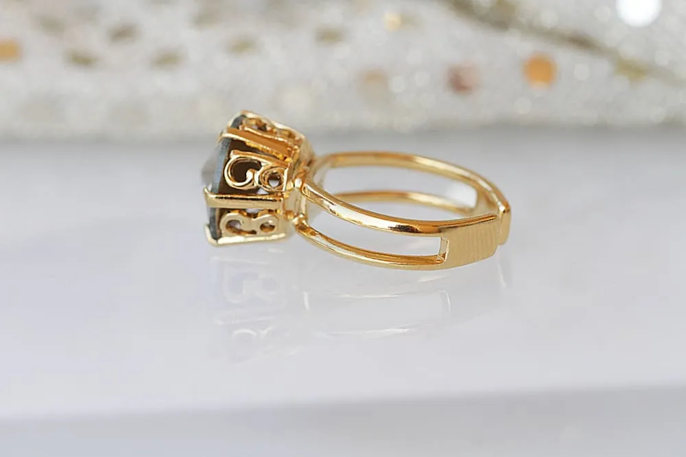 BLACK GOLD RING