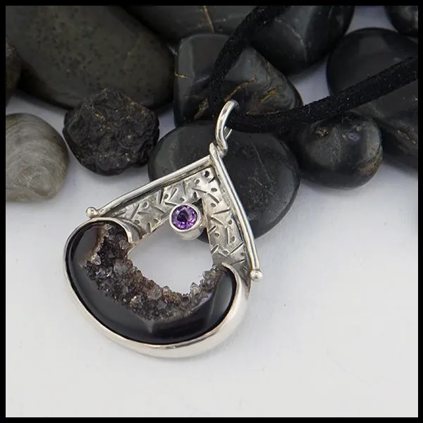 Druzy Onyx and Amethyst Pendant