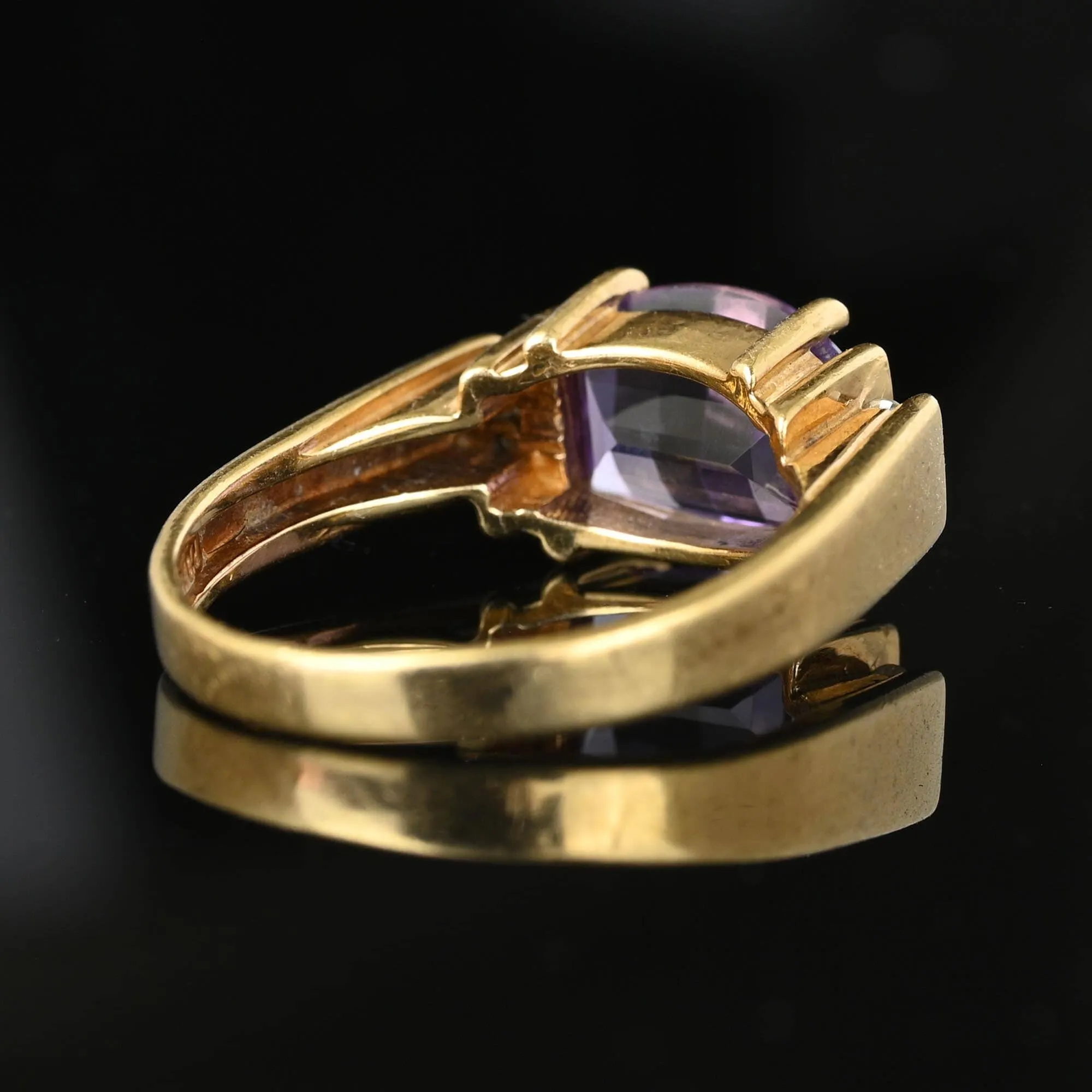 Fancy Diamond Barrel Cut Amethyst Ring Band in Gold