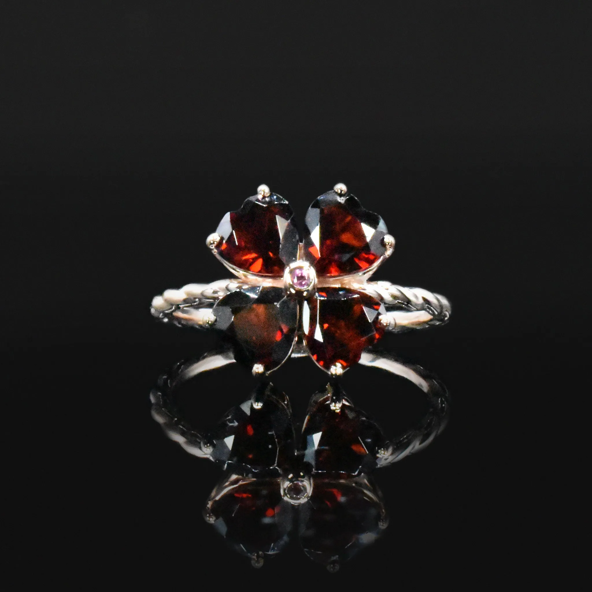 Four-Leafe Clover Garnet Cremation Ring With Ashes