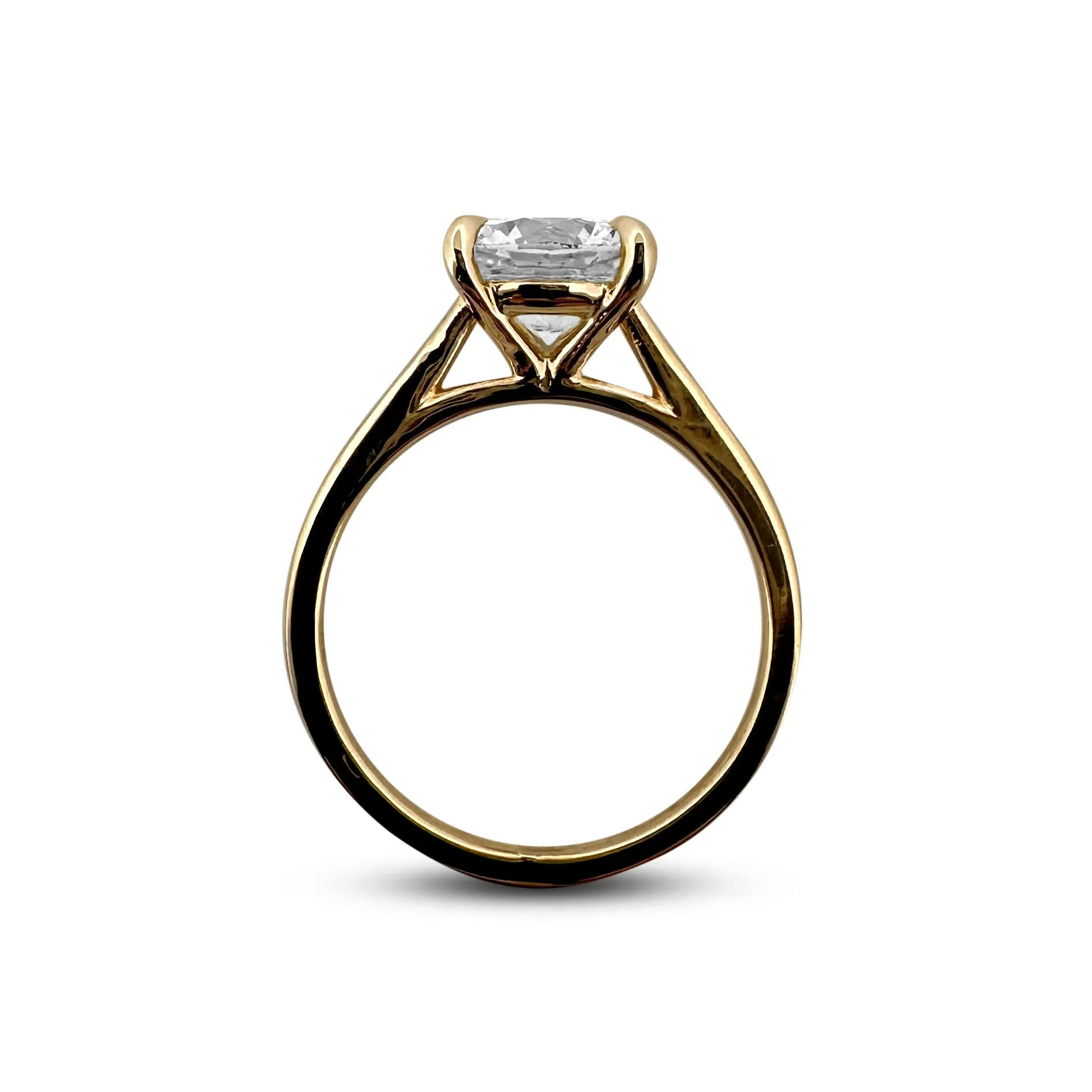 GIA Graded 2.02cts Round Brilliant Diamond Solitaire Engagement Ring in 14k Yellow Gold