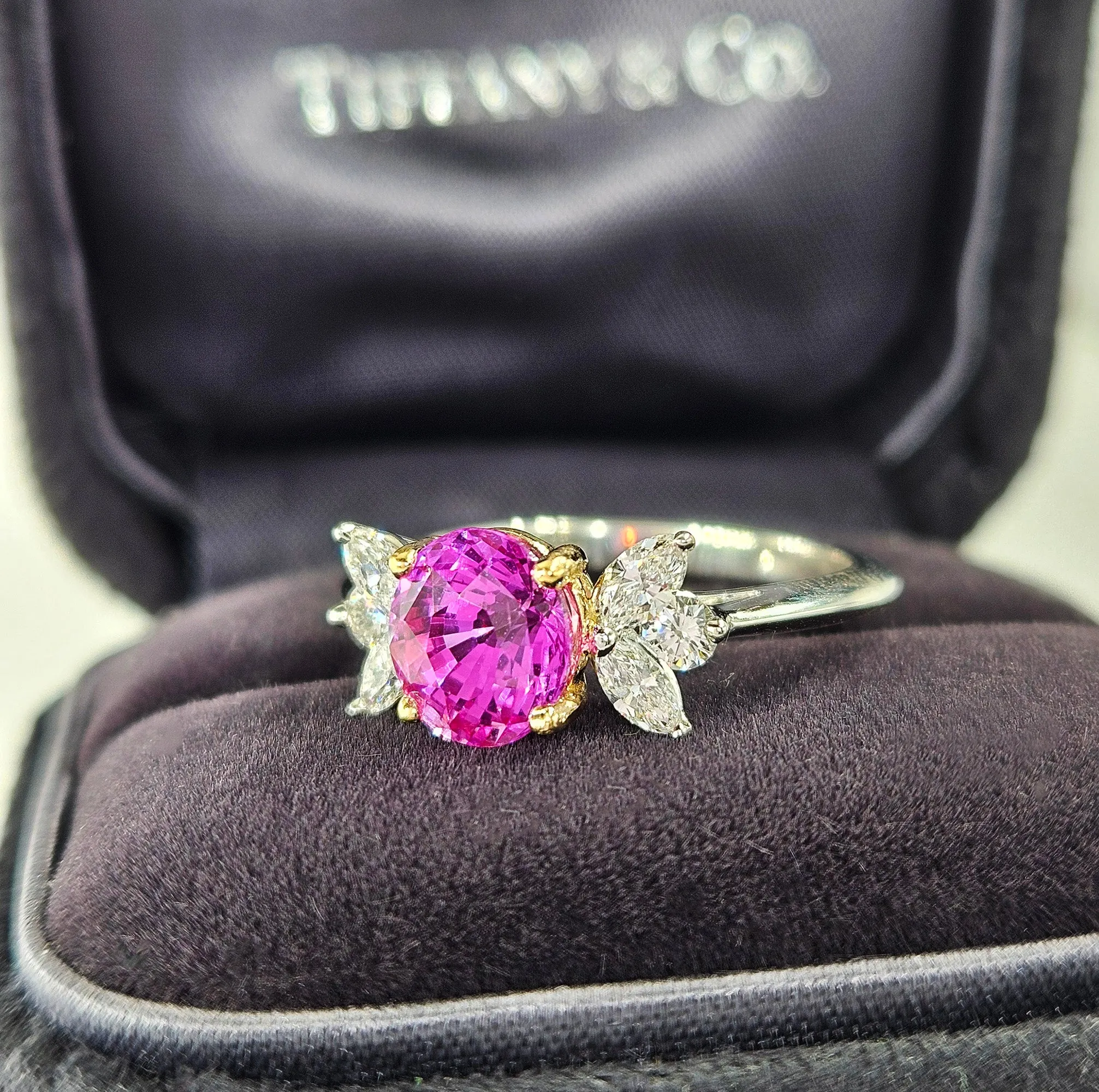 GIA Vintage TIFFANY & Co 2.60ctw Pink Sapphire and Diamond Platinum Ring