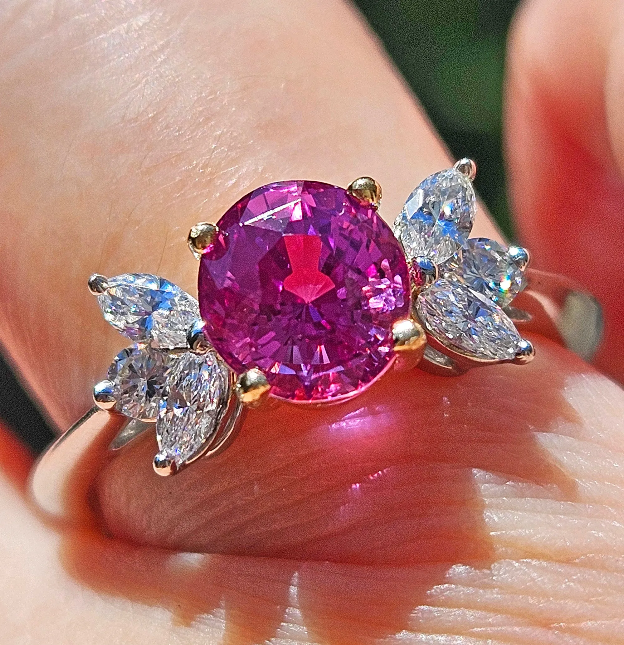 GIA Vintage TIFFANY & Co 2.60ctw Pink Sapphire and Diamond Platinum Ring