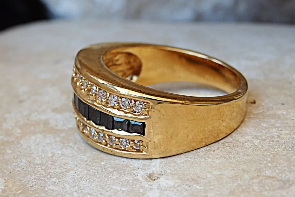 Gold Onyx Ring