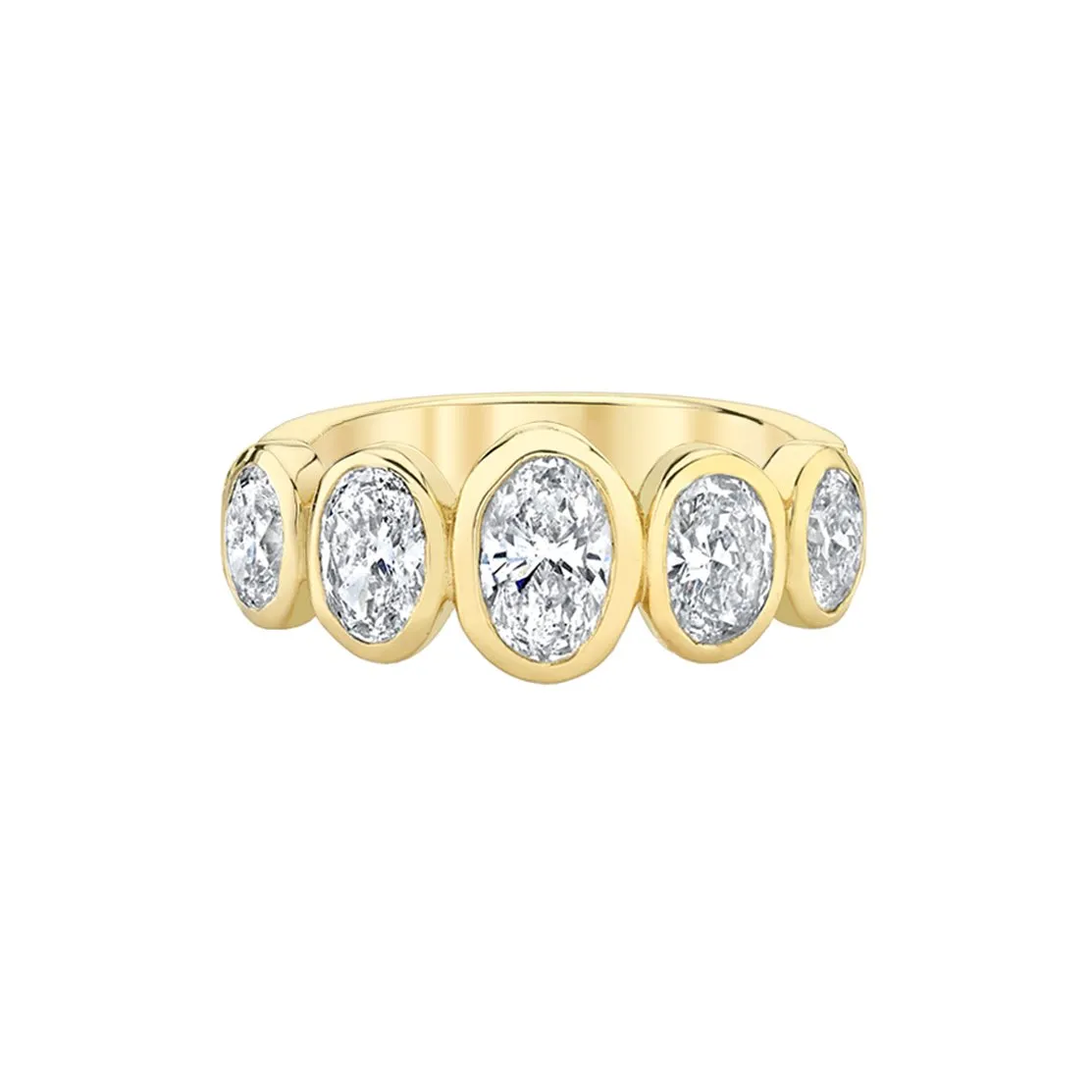 Graduated Oval Diamond Band