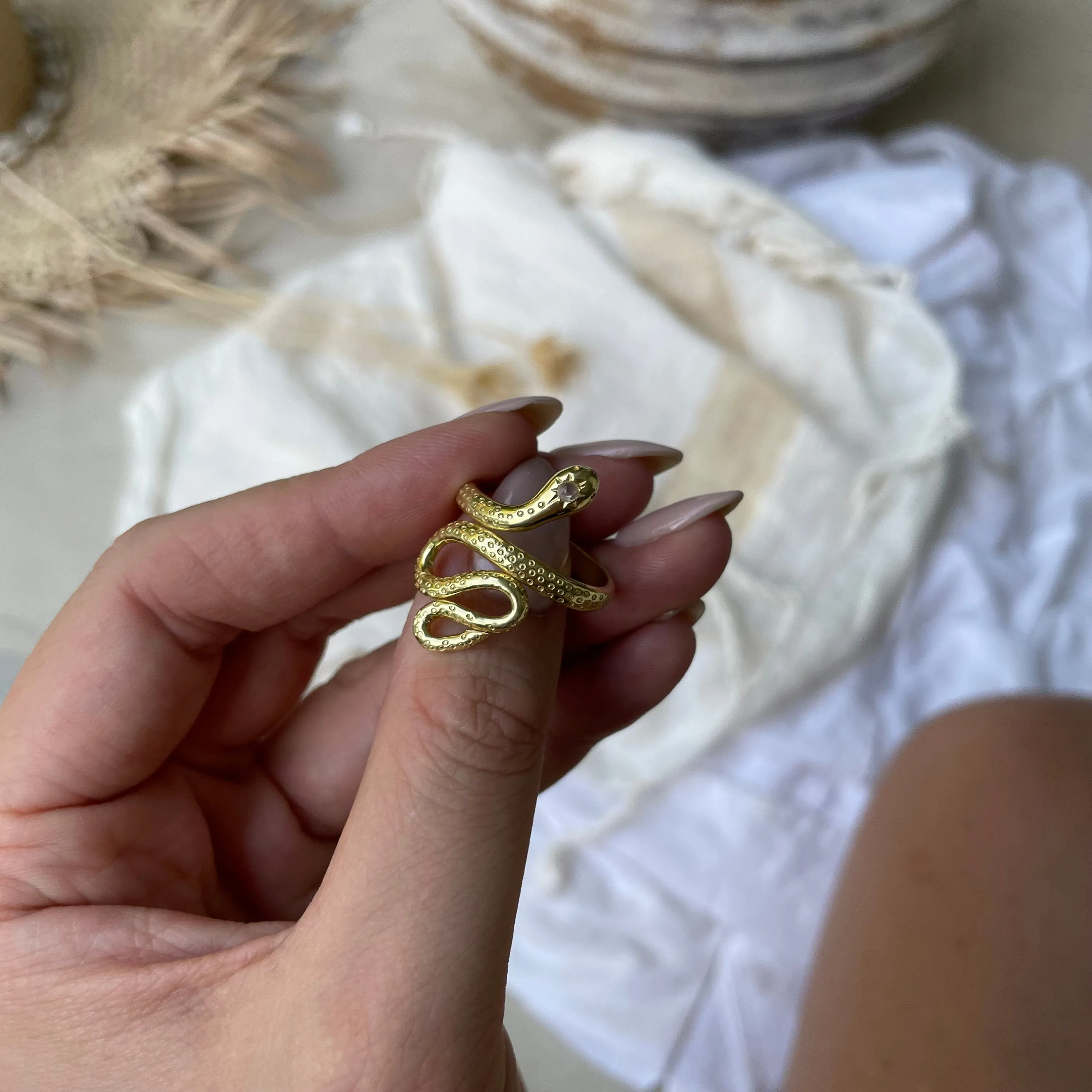 Kundalini Gold Rainbow Moonstone Ring