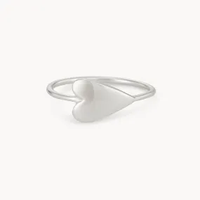 Lovely heart sideways ring silver