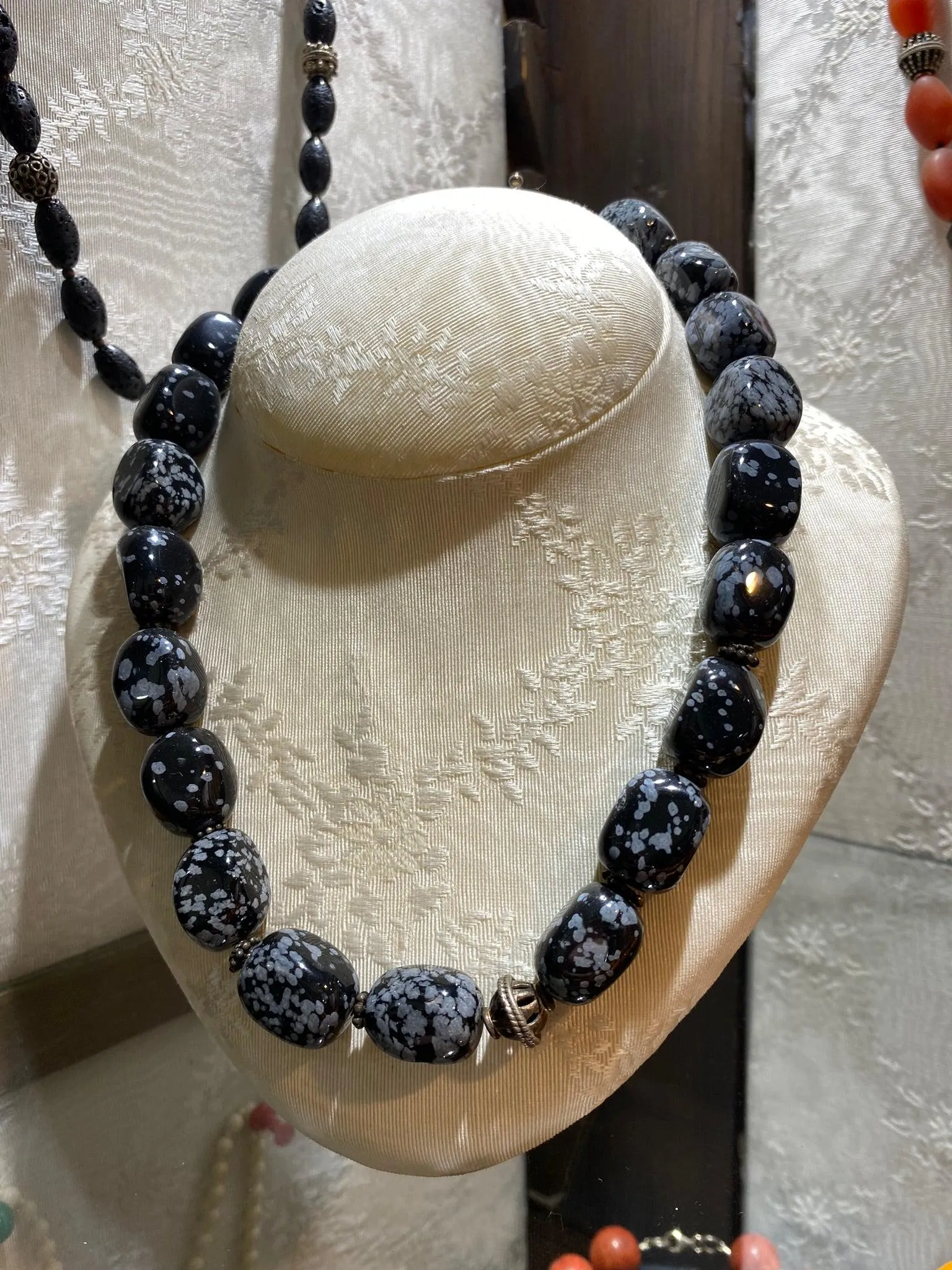 Necklace with Black Onyx stones and sterling silver elements