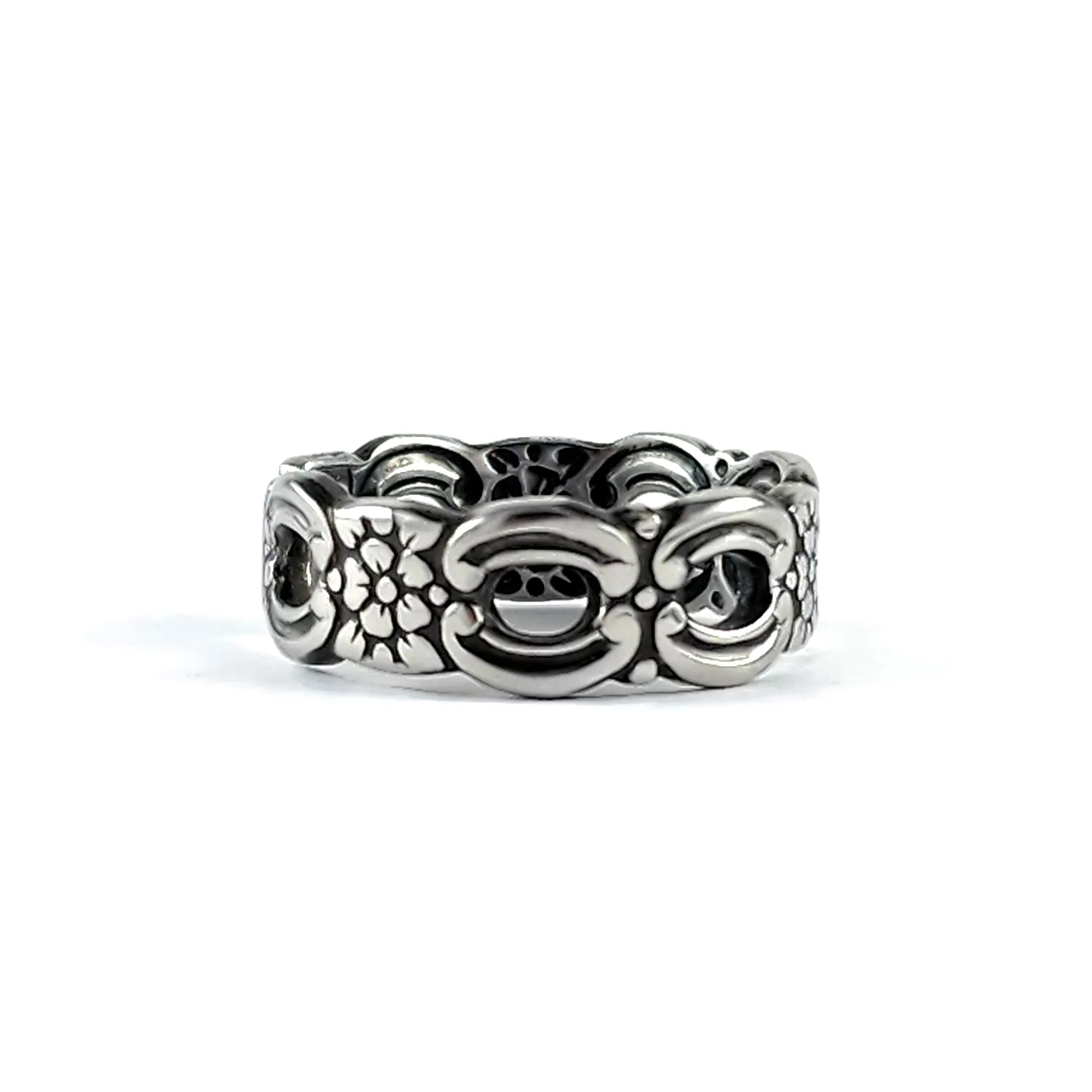 Oneida Applique Stainless Steel Spoon Ring