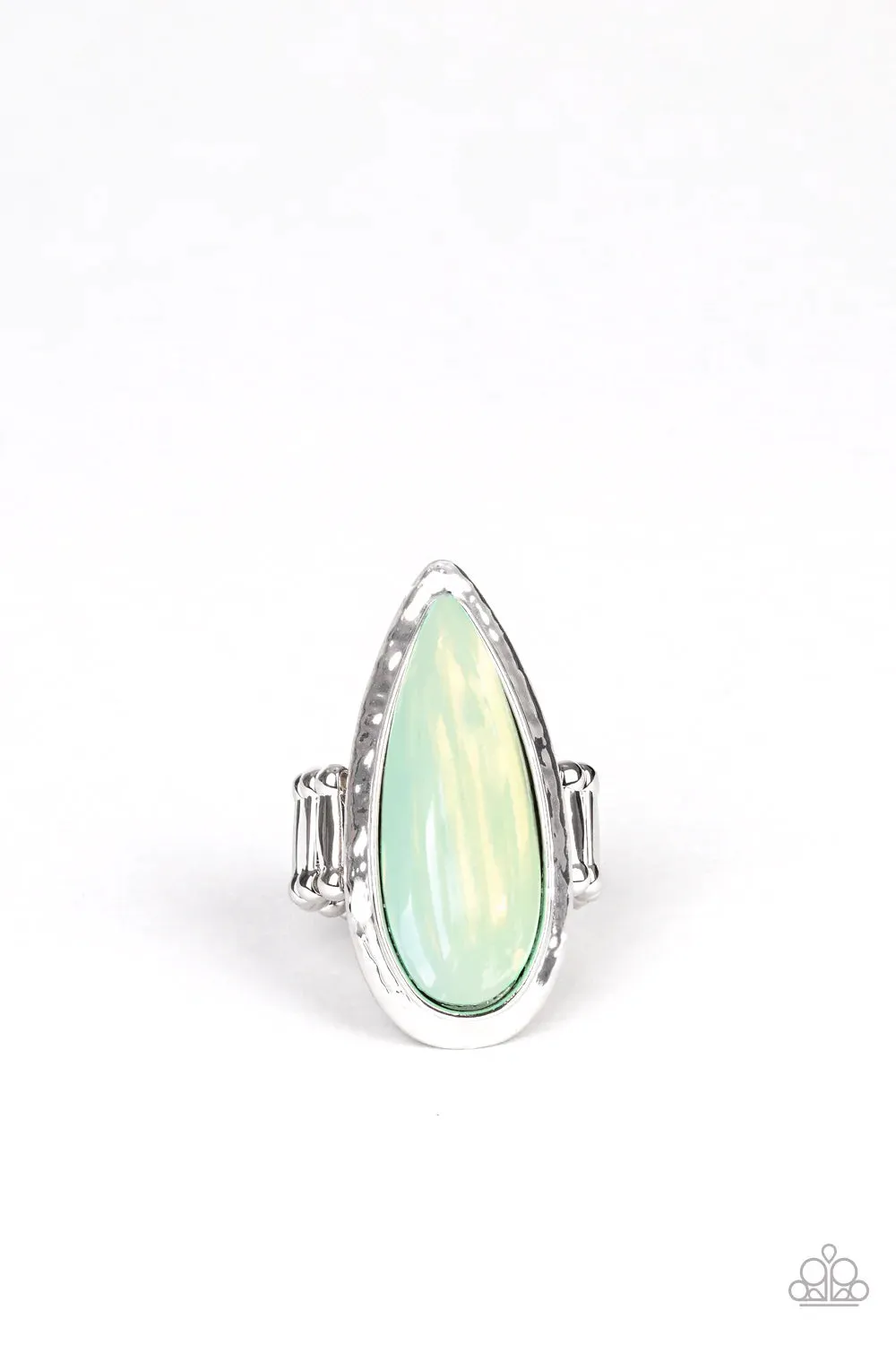 Paparazzi Ring ~ Opal Oasis - Green