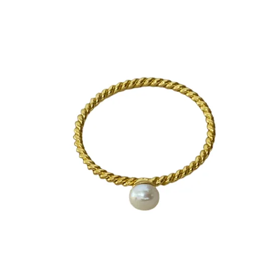 Pearl Twist Ring Gold