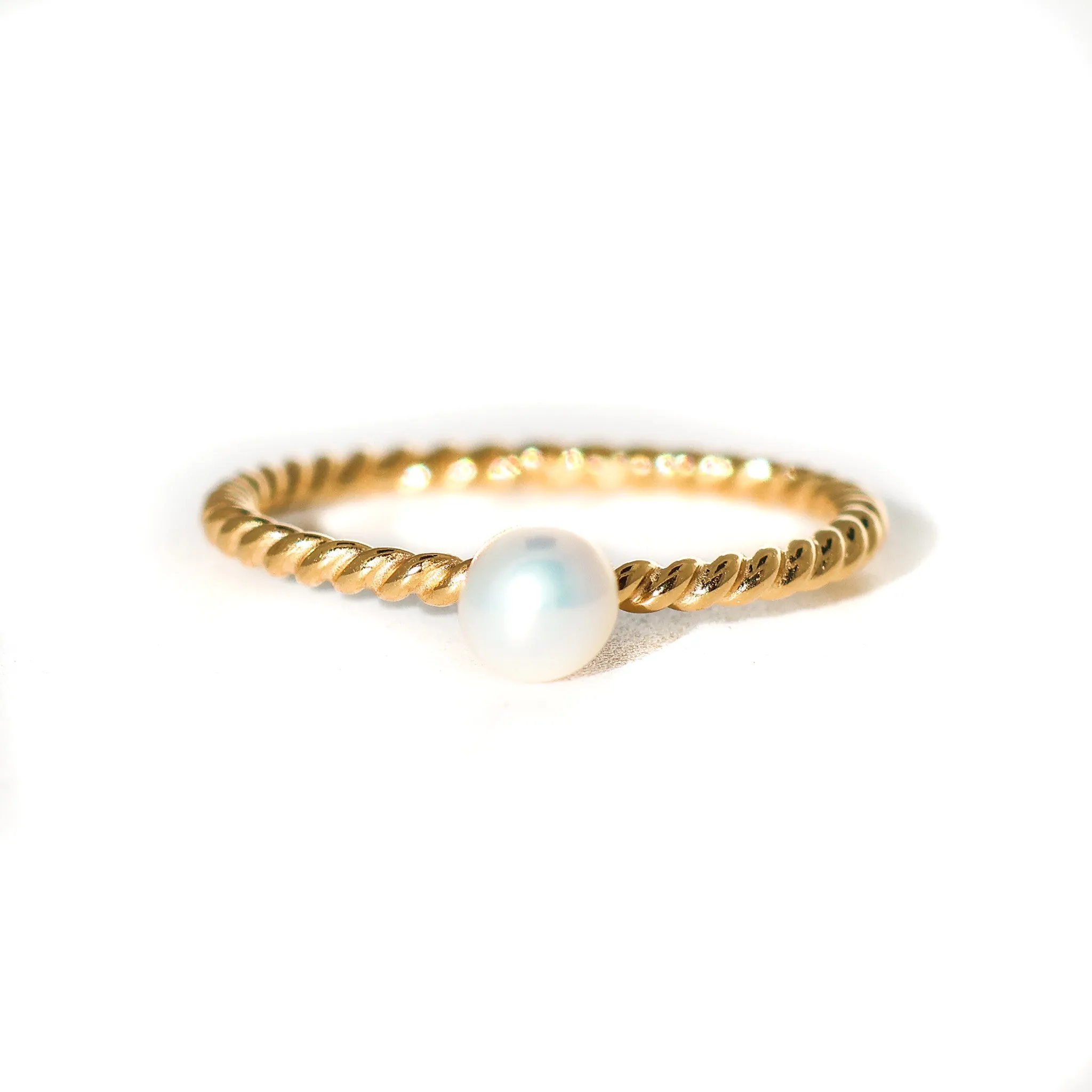 Pearl Twist Ring Gold