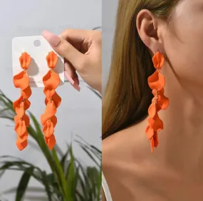 PETALS IN MOTION EARRINGS (ORANGE)