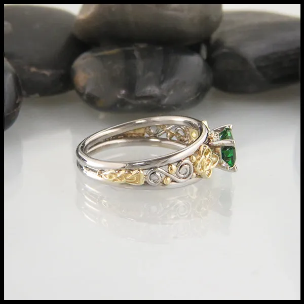 Tsavorite Garnet Starlight Custom Ring in Gold