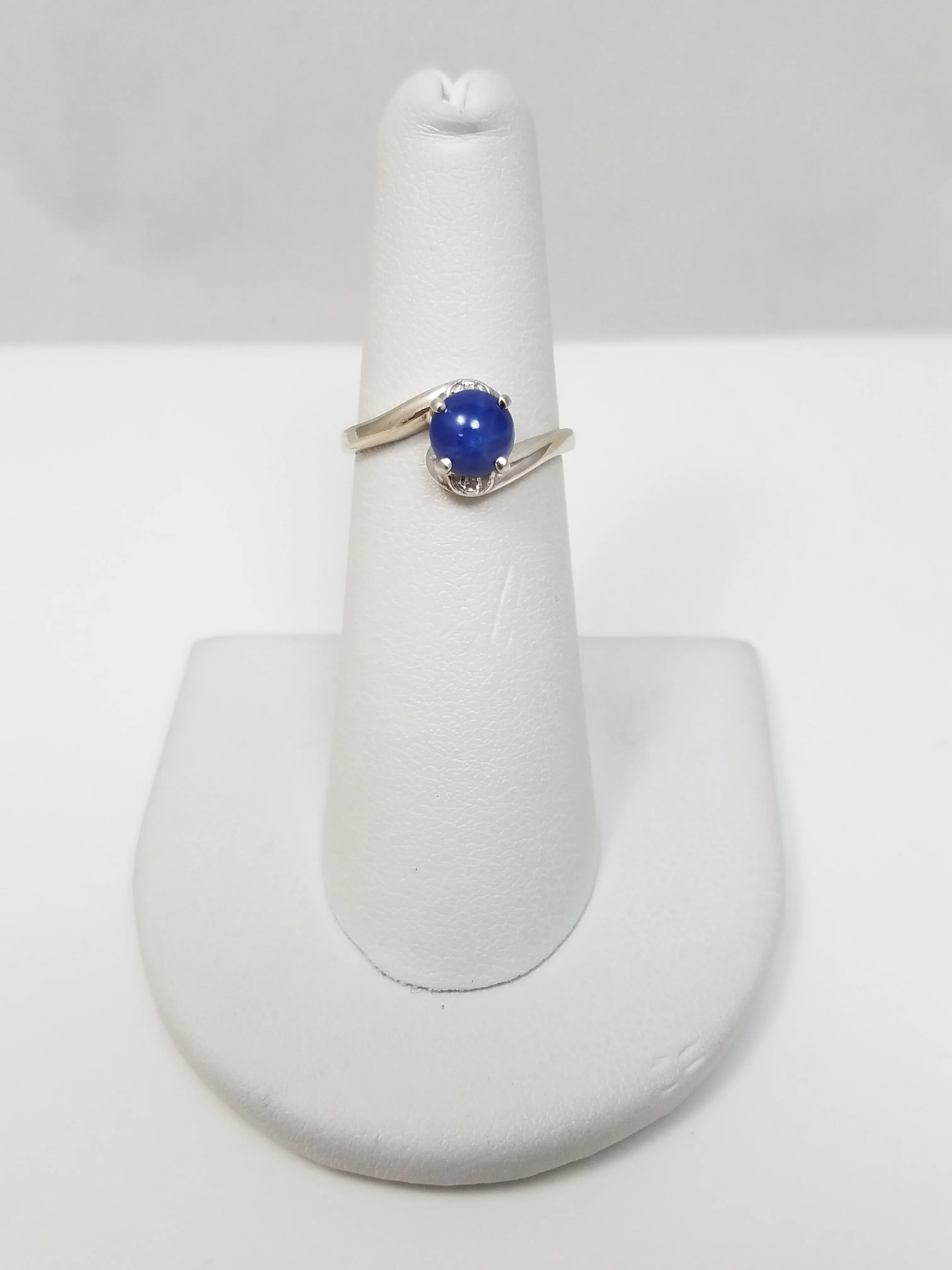 Vintage 14k White Gold Synthetic Star Sapphire Natural Diamond Ring