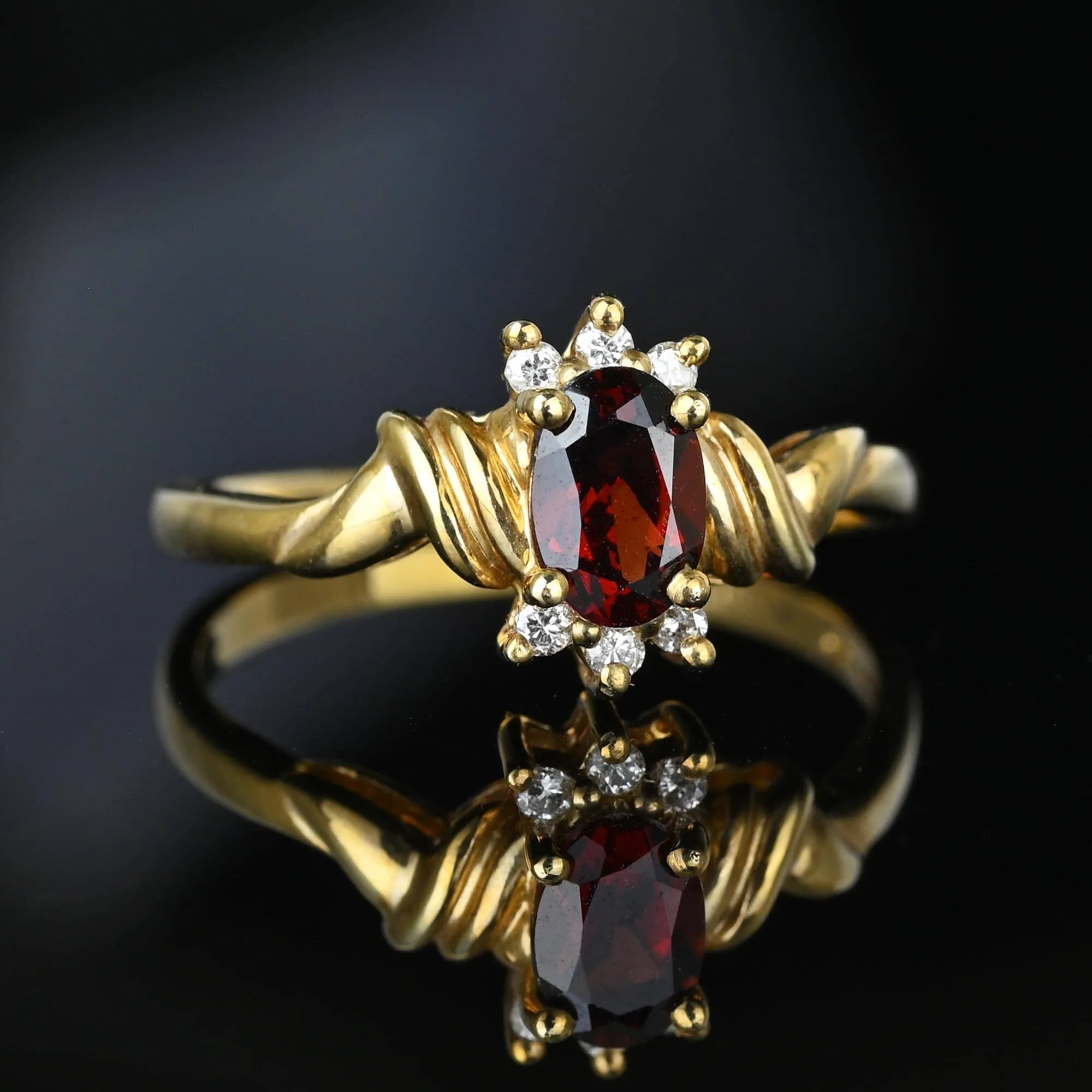 Vintage English Gold Diamond Cluster Garnet Ring