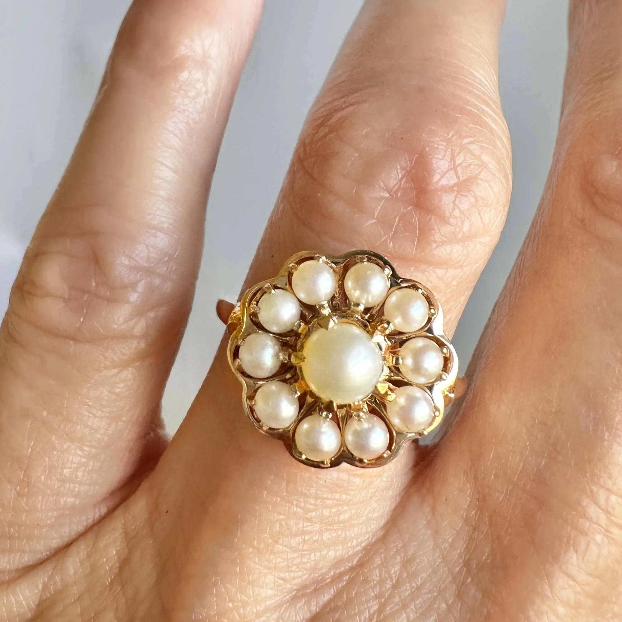 Vintage Gold Scallop Edge Pearl Cluster Ring