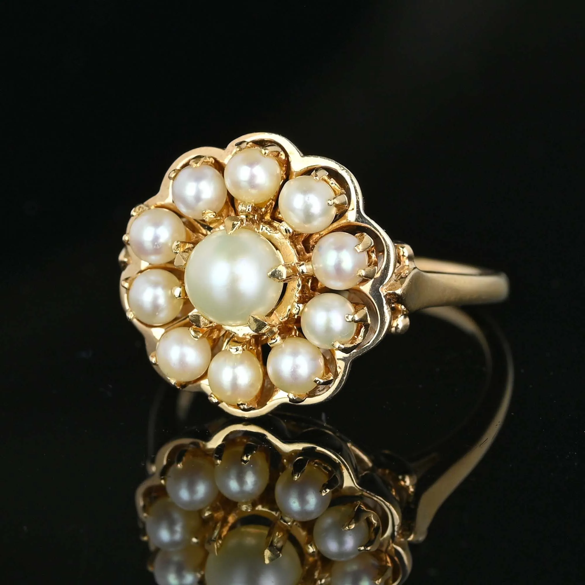 Vintage Gold Scallop Edge Pearl Cluster Ring