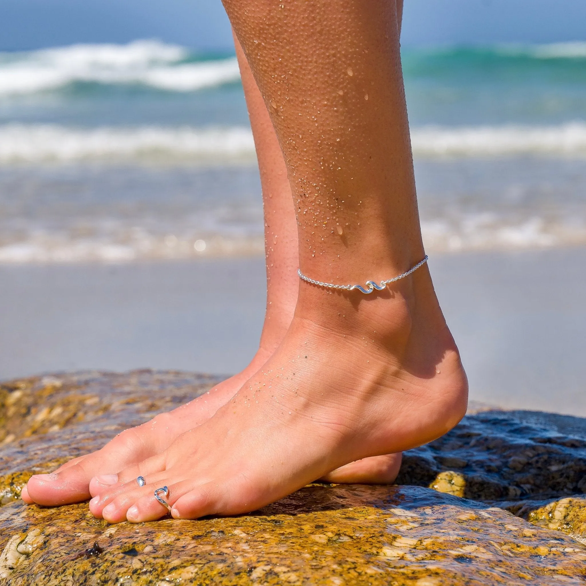 Wave anklet